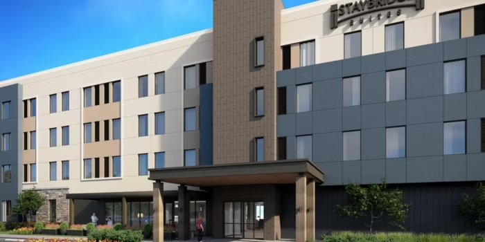  Staybridge Suites Montreal Airport - St-Laurent
